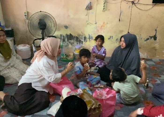 Pemkab Padang Pariaman Bantu Yulidawati, Ibu Tiga Anak yang Viral Jadi Kuli Batu