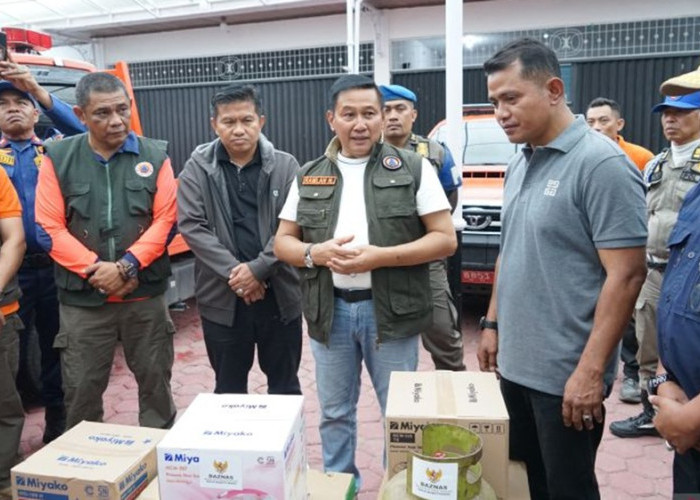 Pemkot Bukittinggi Beri Bantuan pada Korban Banjir Bandang Solok
