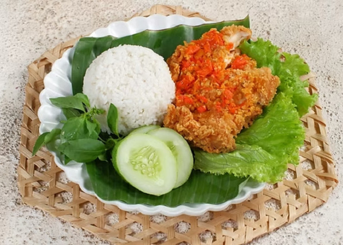 Cara Membuat Ayam Geprek yang Renyah dan Pedas, Cocok untuk Menu Harian