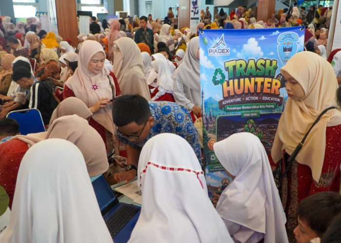 Latih Siswa SMP Bikin Gim dan Koding, Mahasiswa Vokasi UNP Unjuk Gigi di PIAGEX 2026