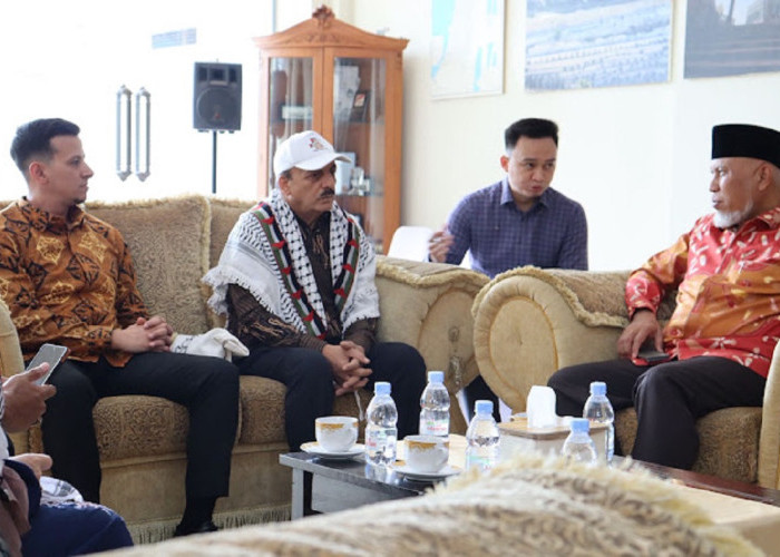 Gubernur Mahyeldi Temui Dubes Palestina, Bahas Penguatan Solidaritas Sumbar untuk Palestina