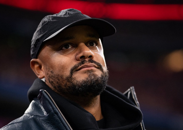 Pelatih Bayern Munich Vincent Kompany Dilarikan ke Rumah Sakit Usai Kolaps Mendadak
