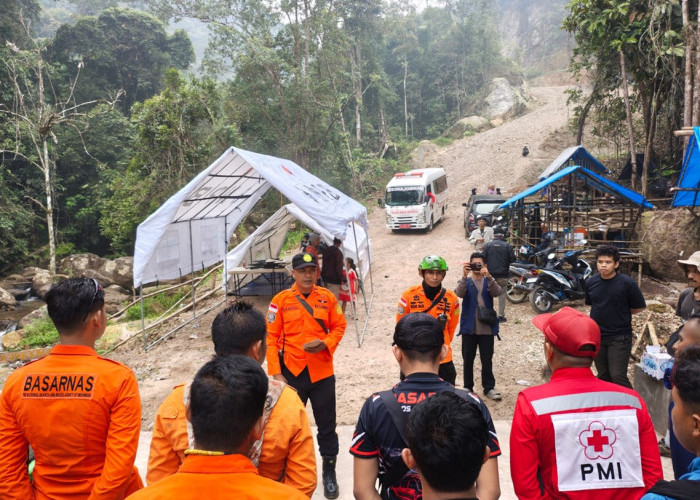 Tergelincir dan Hanyut, Wisatawan Asal Padang Pariaman Ditemukan Meninggal di Air Terjun Harau