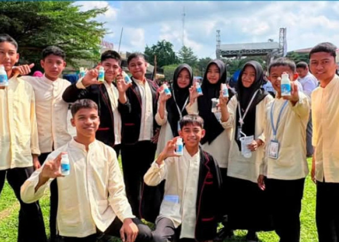 Tingkatkan Imunitas Anak, Dinas Pertanian Agam Kenalkan Olahan Susu Kambing HTST di GOR Rang Agam