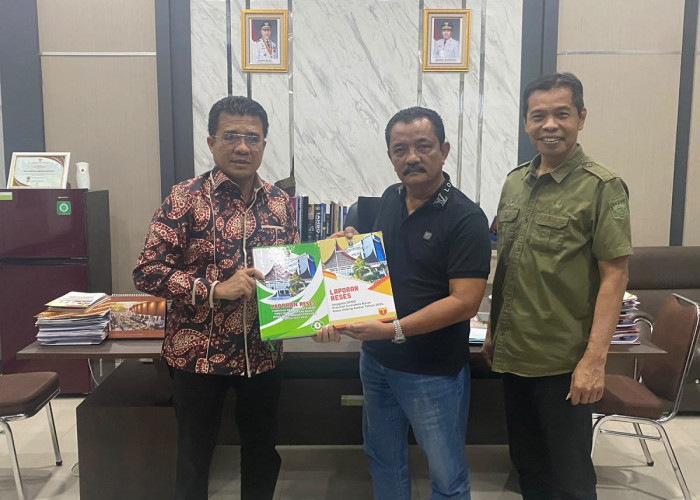 Patuhi Putusan MA, Pemprov Sumbar Serahkan Dokumen Informasi Publik ke BPI KPNPA