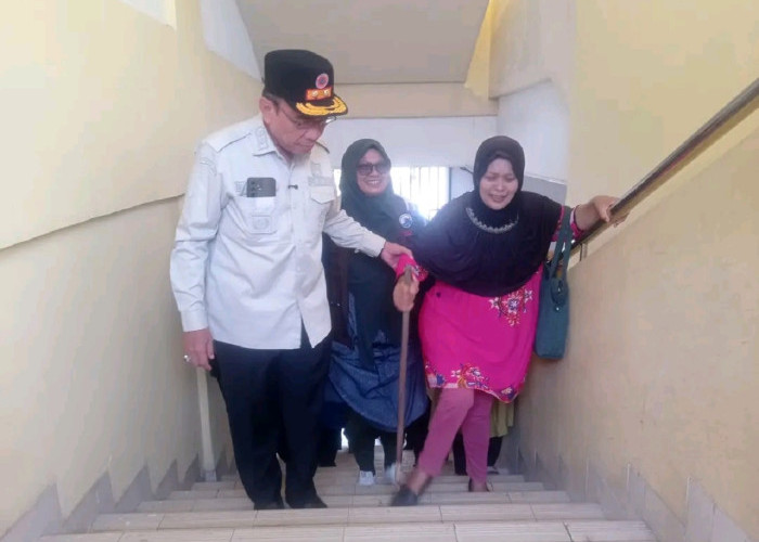 Simulasi Gempa di SMPN 25 Padang, Wakil Wali Kota Langsung Bergerak Bersama Siswa