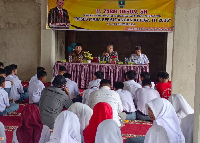 Reses di SMAN 1 Sutera, Anggota DPRD Sumbar Zarfi Deson Minta Siswa Jauhi Narkoba dan Judi