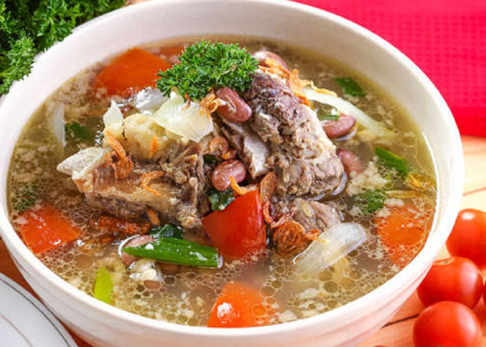 Cara Membuat Sop Iga Sapi Tanpa Presto: Rahasia Daging Cepat Lepas dari Tulang dan Kuah Kaldu Bening