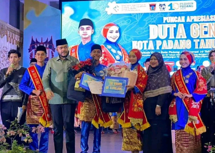 Fathir Latif dan Nikita Arhimah Resmi Jadi Winner Duta GenRe Kota Padang 2026