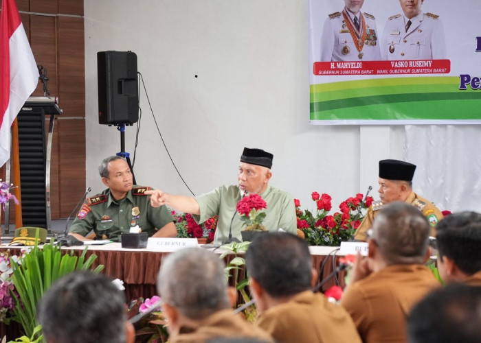 Gubernur Mahyeldi Tekankan Sinkronisasi Program Daerah demi Pertumbuhan Ekonomi Sumbar