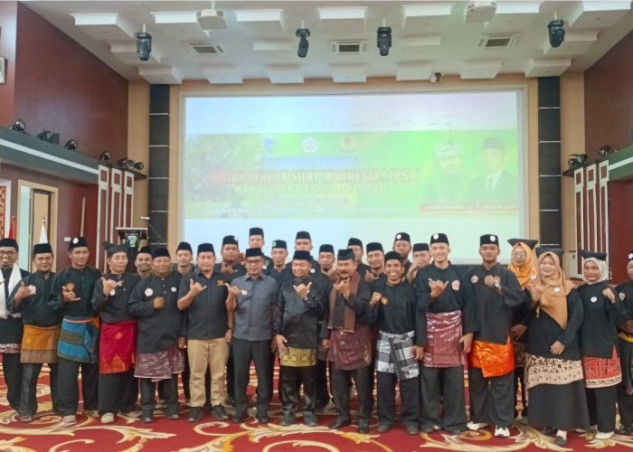 Hadiri Pelantikan IPSI Pessel, Wabup Risnaldi Dorong Prestasi dan Pelestarian Budaya 