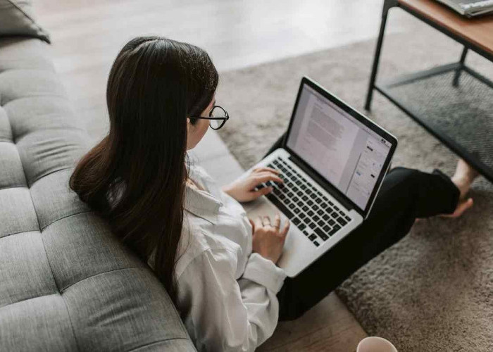 Tips Bikin Resume Pakai AI: Gunakan Kalimat Aktif dan Metrik Angka Agar Lolos ATS
