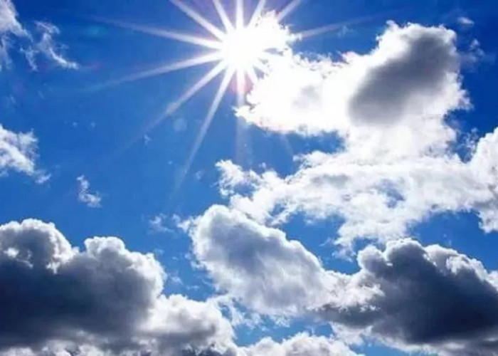 Cuaca Sumatera Barat Didominasi Kabut dan Awan pada 1 Juli 2025, Warga Diimbau Waspada