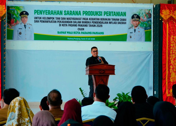 Dorong Petani Tanam Cabai demi Meredam Inflasi, Wako Hendri Arnis Gelontorkan Bantuan Pertanian