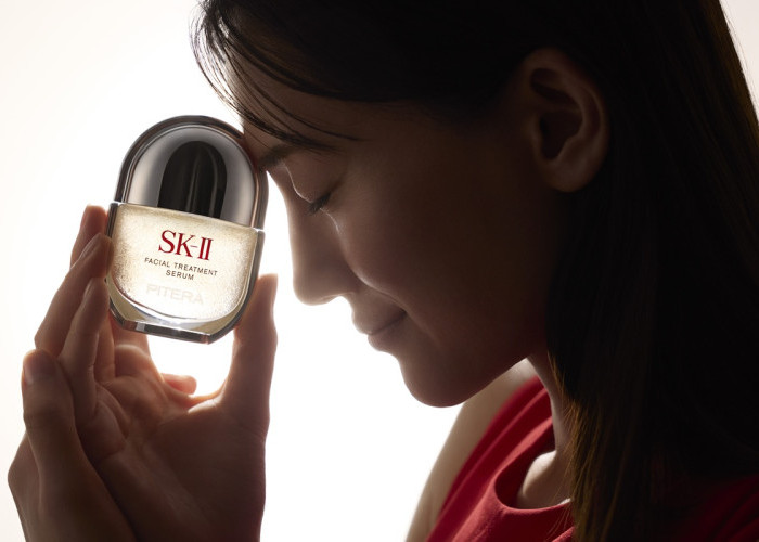 Atasi Dampak Stres Perkotaan pada Kulit, SK-II Luncurkan Facial Treatment Serum Seharga Rp3,8 Juta