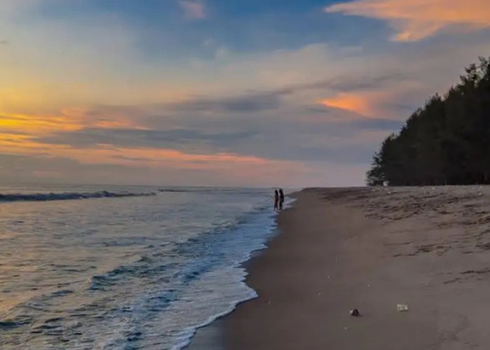 Melongok Pesona Keindahan Pantai Tiram di Padang Pariaman, Banyak Spot Foto Estetik!