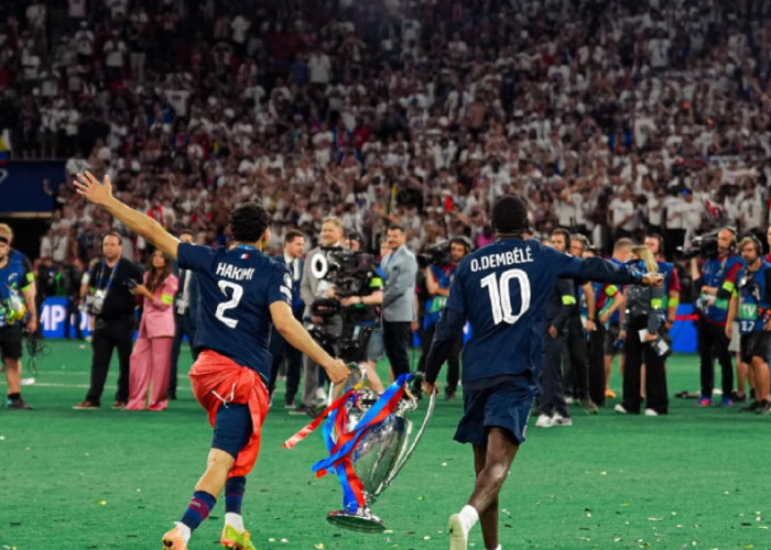 PSG Segel Gelar 