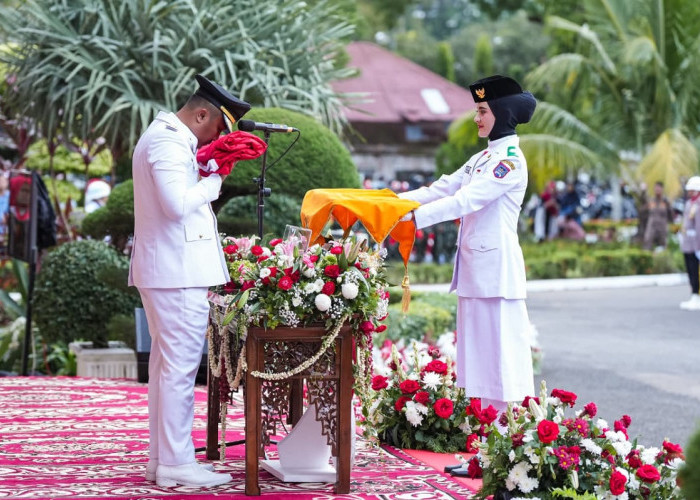 Cium Merah Putih, Vasko Ruseimy Ingatkan Kepemimpinan Harus Dilandasi Cinta Tanah Air
