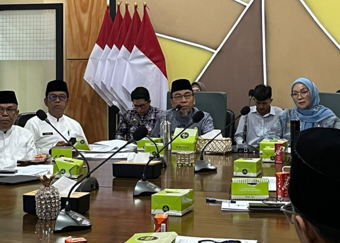 Kesbangpol Kumpulkan Usulan Tokoh Teladan Penerima Pin Emas HJK Padang
