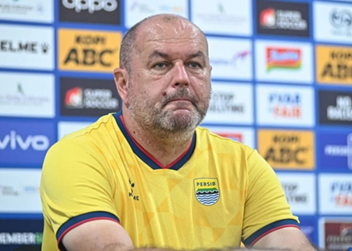 Persib Waspada! Bojan Hodak Prediksi Laga Kontra Semen Padang FC Bakal Berjalan Sengit