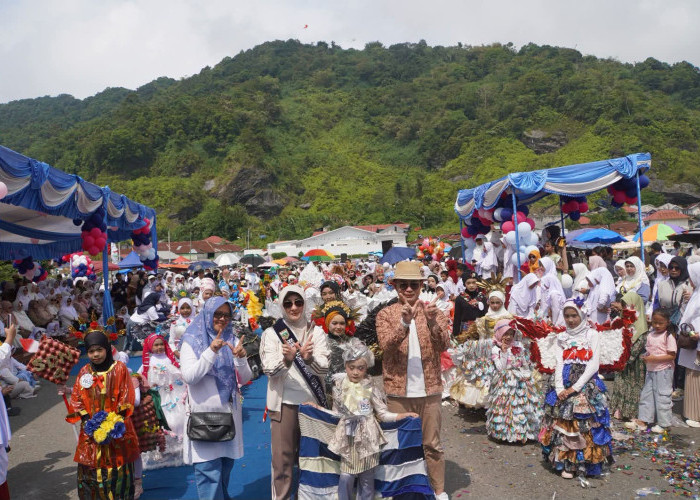 Kreatif! Anak-Anak Padang Panjang Sulap Sampah Jadi Busana di Fashion Show Eco Friendly HAN 2026