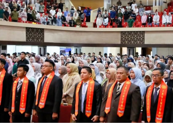 Perdana, Universitas Negeri Padang Lantik 33 Insinyur Profesional