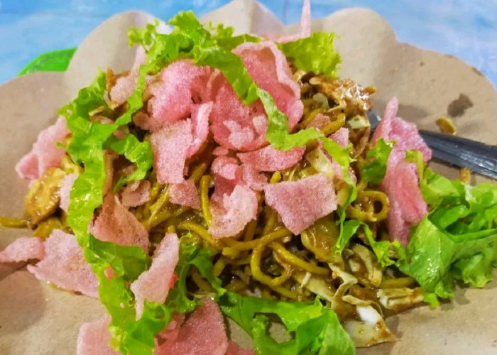 Lotek Khas Sunda: Primadona Menu Berbuka Puasa yang Menggoda di Pasa Pabukoan