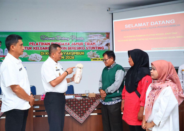 Pemko Payakumbuh Salurkan 6.000 Baglog Jamur Tiram Demi Cegah Stunting