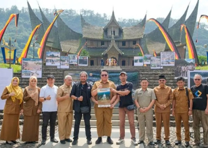 Pameran Foto Prahara Pulau Emas Resmi Dibuka: Wabup Tanah Datar Ajak Masyarakat Belajar dari Bencana