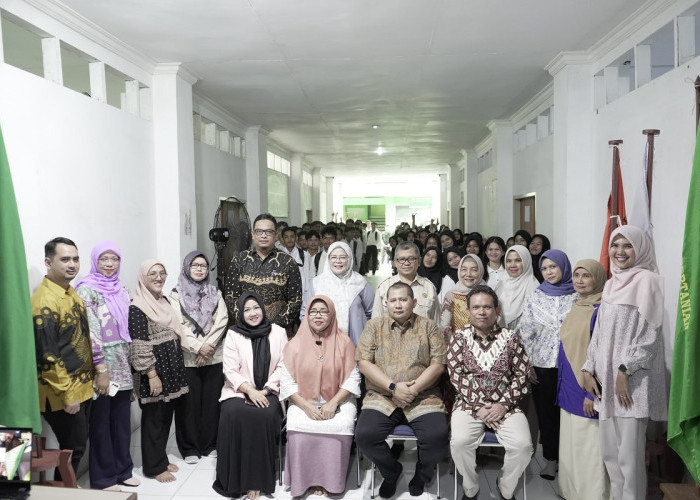 Wagub Sumbar Ajak Mahasiswa UNITAS Bangun Karakter dan Kembali ke Nagari