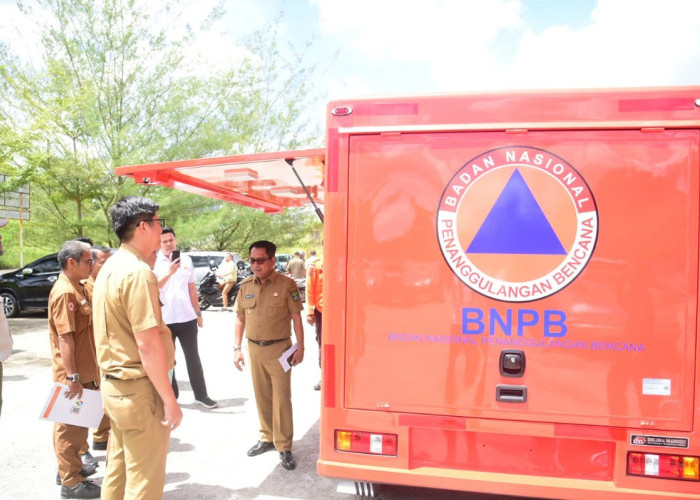 BNPB Serahkan Mobil Dapur Umum, Bupati John Kenedy Azis Apresiasi Dukungan Pusat