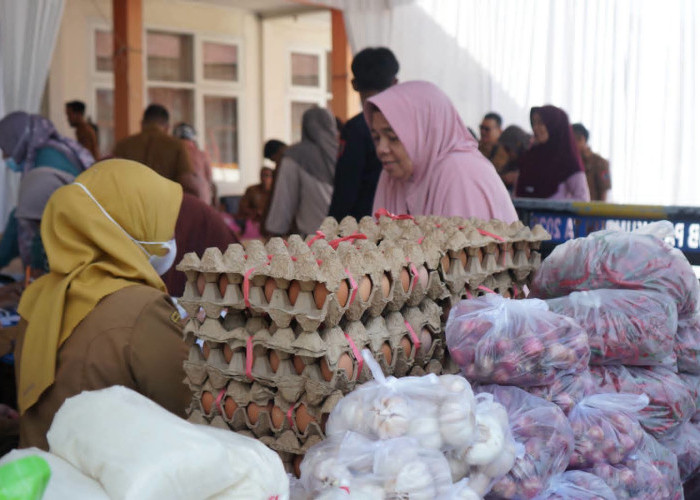 Pasar Pangan Murah di Payakumbuh Diserbu Warga, Harga Bahan Pokok Dipangkas hingga 50 Persen