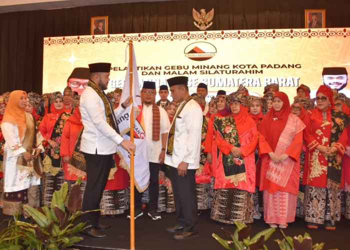 Gebu Minang Kota Padang Resmi Dilantik, Wali Kota Fadly Amran Dorong Penguatan Hubungan Ranah dan Rantau