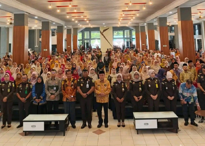 Kejari Padang Pasang Badan: Kepala Sekolah Jangan Takut Intimidasi Oknum LSM!