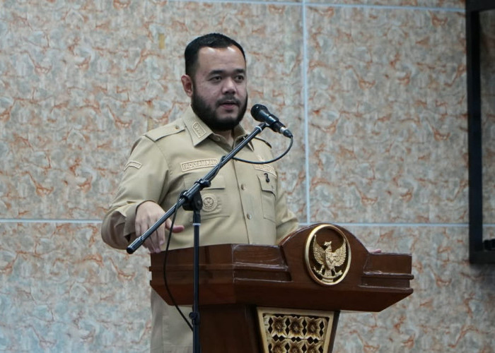 Wali Kota Fadly Amran Serahkan Tiga Ranperda Strategis ke DPRD Padang: Dorong Pariwisata, Investasi, dan BUMD