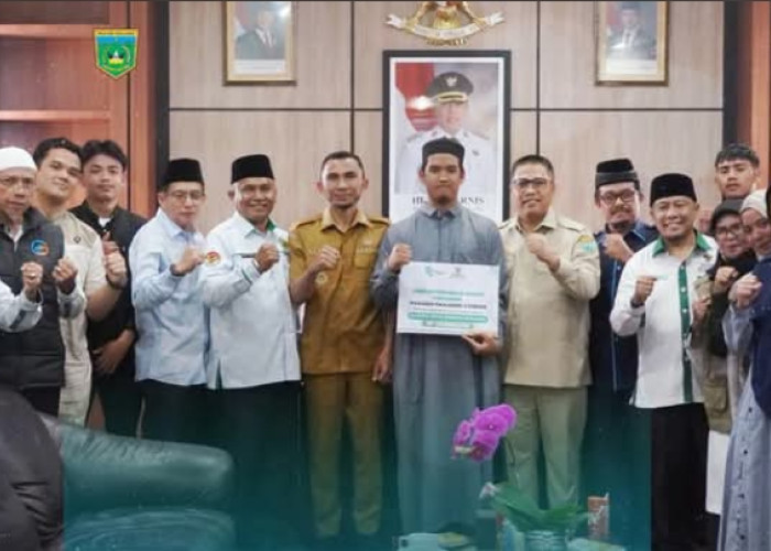 Wako Padang Panjang Apresiasi Baznas Salurkan Bantuan bagi Kader Ulama ke Timur Tengah