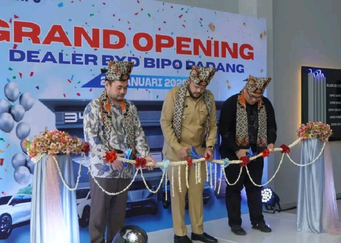 BYD BIPO Buka Gerai di Padang, Dorong Penggunaan Mobil Listrik di Sumatera Barat