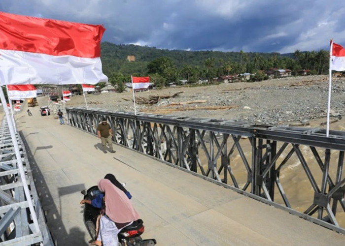 TNI AD Terus Kebut Pembangunan Jembatan Terdampak Bencana di Sumbar