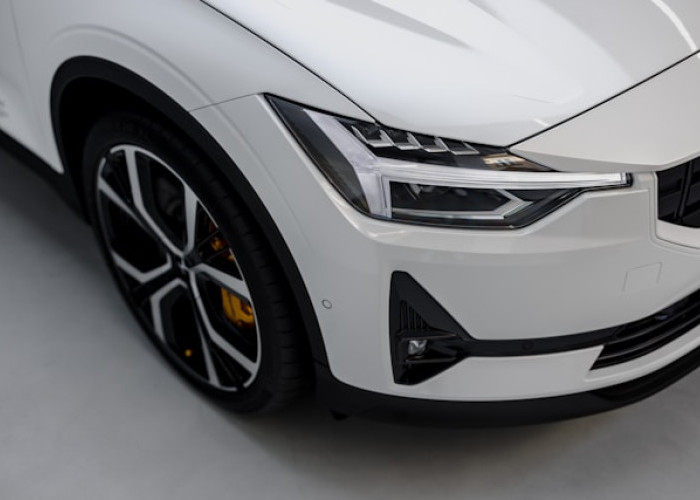 4 Tanda Ban Mobil Sudah Harus Diganti, Jangan Tunggu Pecah di Jalan!