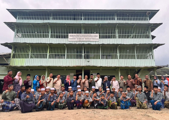 Pemprov Sumbar Salurkan Hibah Rp2,7 Miliar untuk Anak-anak LKSA di Pasaman Barat