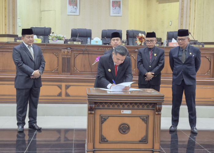 Seluruh Fraksi DPRD Agam Setujui Pencabutan Perda BUMNag Nomor 2 Tahun 2018