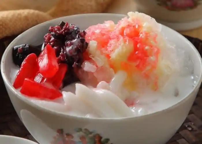 Es Tebak Khas Sumatera Barat, Minuman Tradisional dengan Isian Kenyal dan Kuah Legit