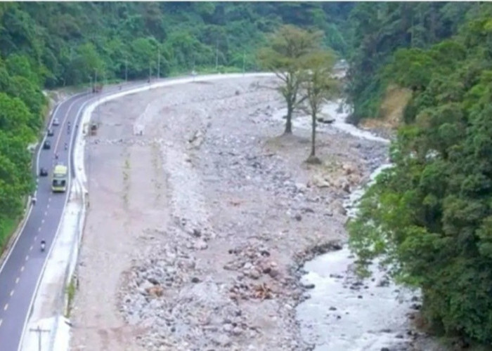 Jalur Lembah Anai Sumbar Tuntas Diperbaiki, Akses Padang–Bukittinggi Kini Kembali Aman dan Normal
