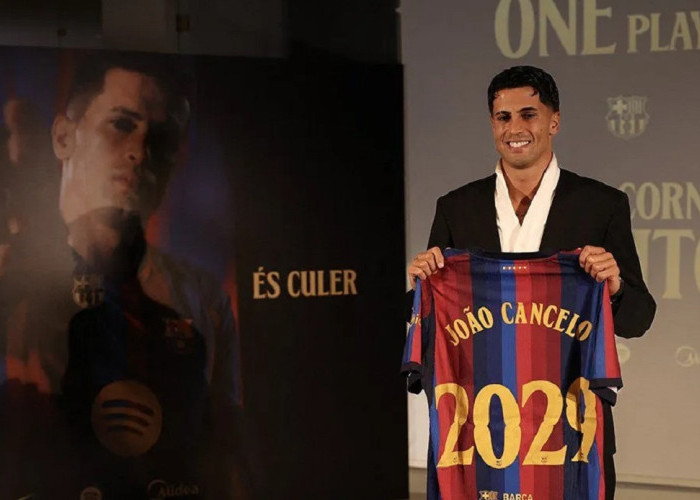 Barcelona Resmi Pulangkan Joao Cancelo dengan Status Permanen