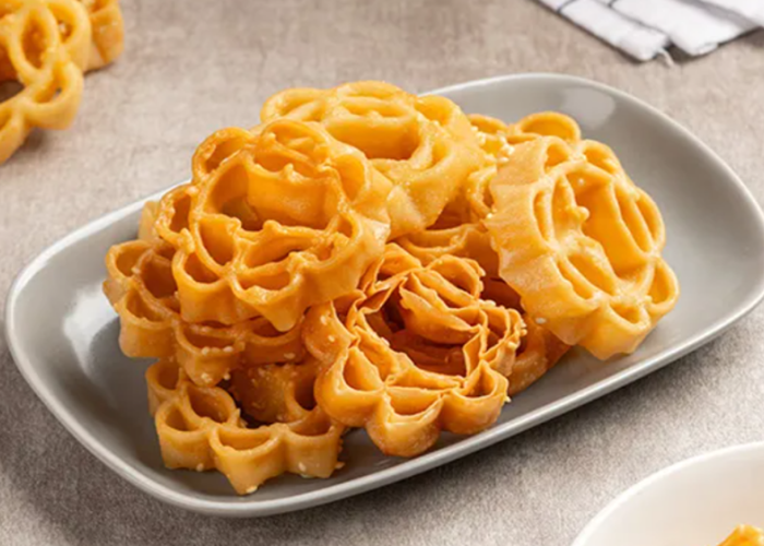 Resep Kembang Goyang Renyah: Camilan Tradisional Gurih yang Mudah Dibuat