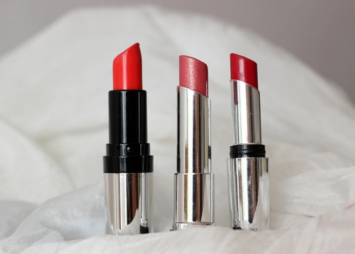 Wajib Punya! 7 Lipstik Warna Merah Paling Populer 2026, Dari Lokal hingga Legendaris