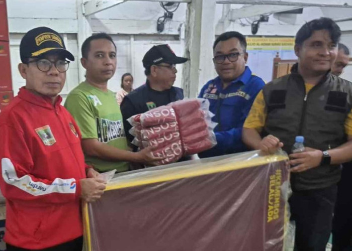 Banjir Bandang Rendam 120 Rumah di Padang, Kemensos Salurkan Bantuan 