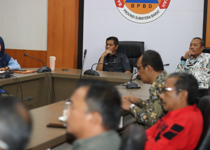 Sumbar Siapkan Operasi Modifikasi Cuaca untuk Tangani Karhutla 