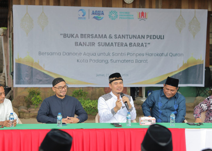 Buka Bersama Penuh Makna, AQUA Bantu Ponpes Haroqatul Qur’an Padang Bangkit Pasca Bencana 