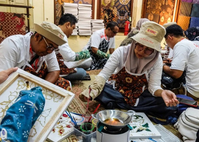 Batik Tak Lagi Sekadar Souvenir, Kemenpar Dorong Jadi Pengalaman Wisata